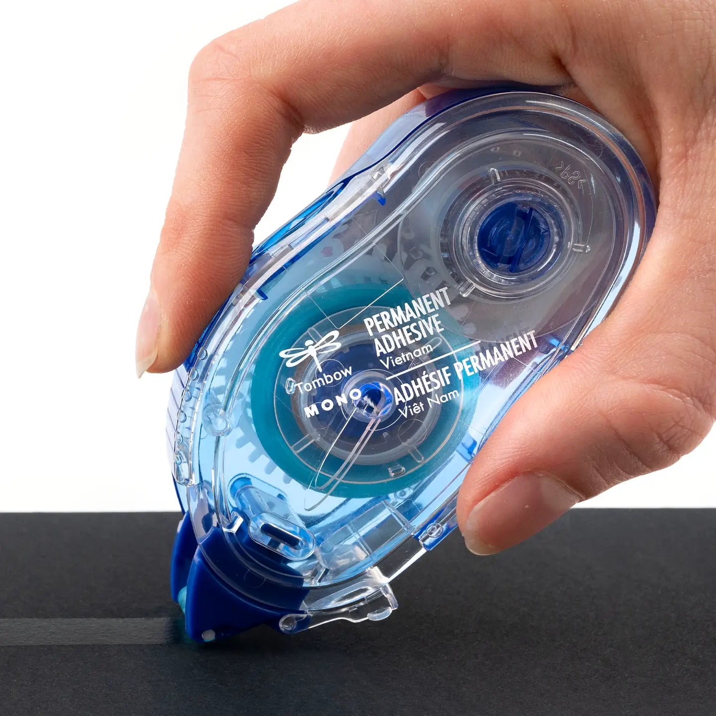 Tombow Mono Permanent Adhesive Applicator image 2
