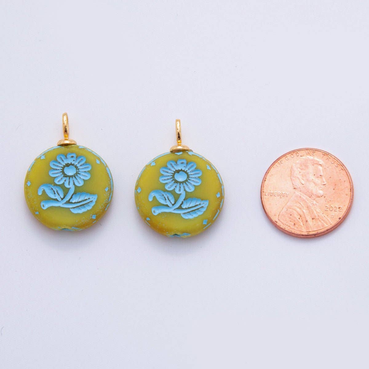 18K Gold Filled Blue Daisy Flower Green Round Drop Pendant |