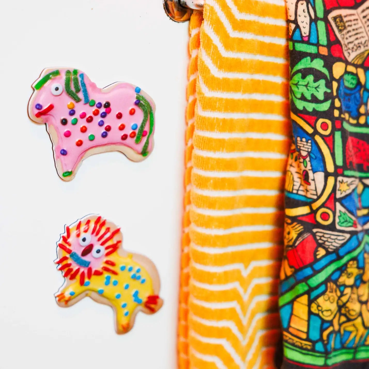 Weird Lion Cookie Magnet image 1