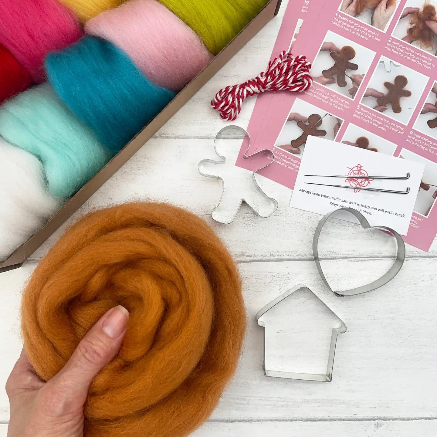 Needle Felting Kit - Gingerbread Garland image 2
