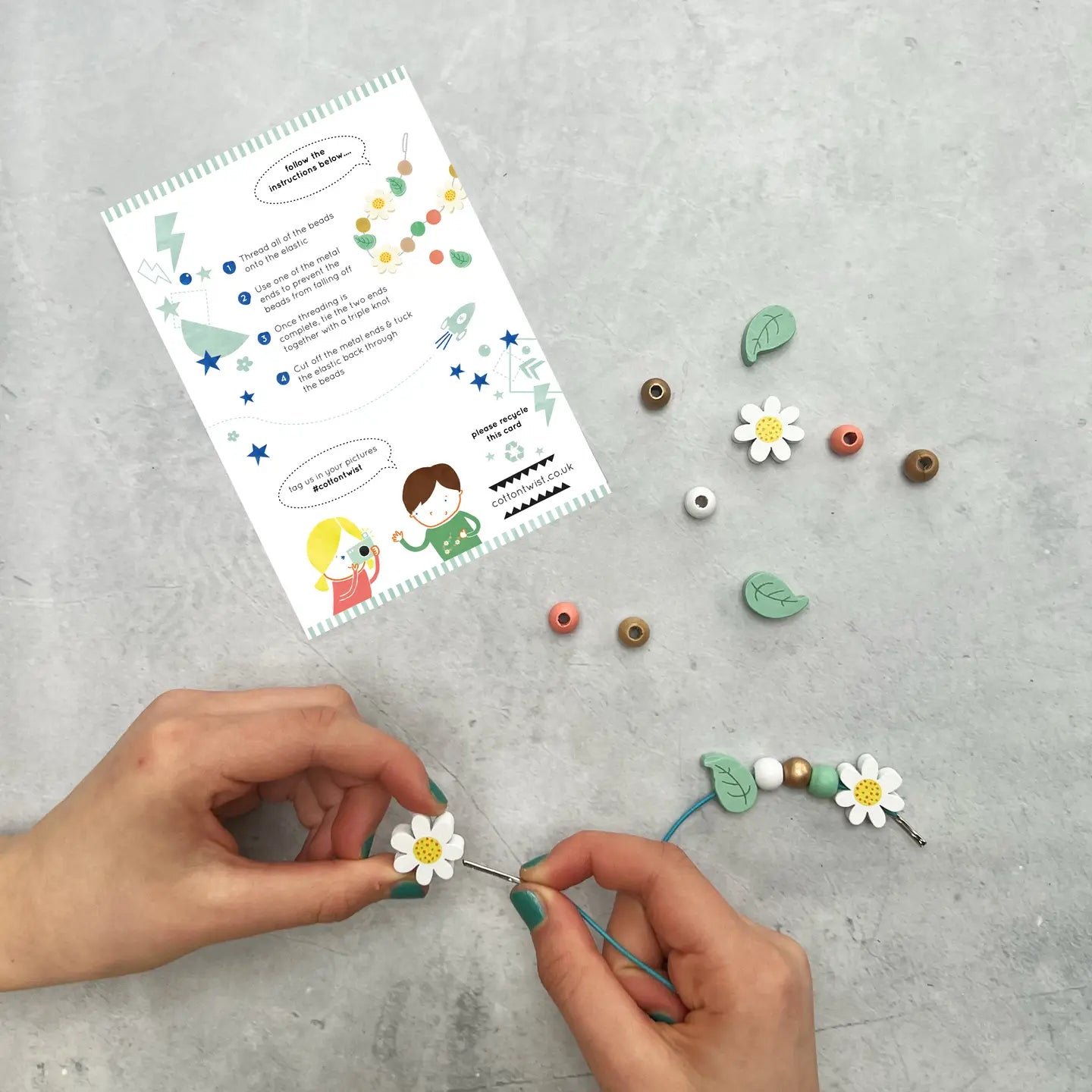 Daisy Chain Bracelet Gift Kit image 1
