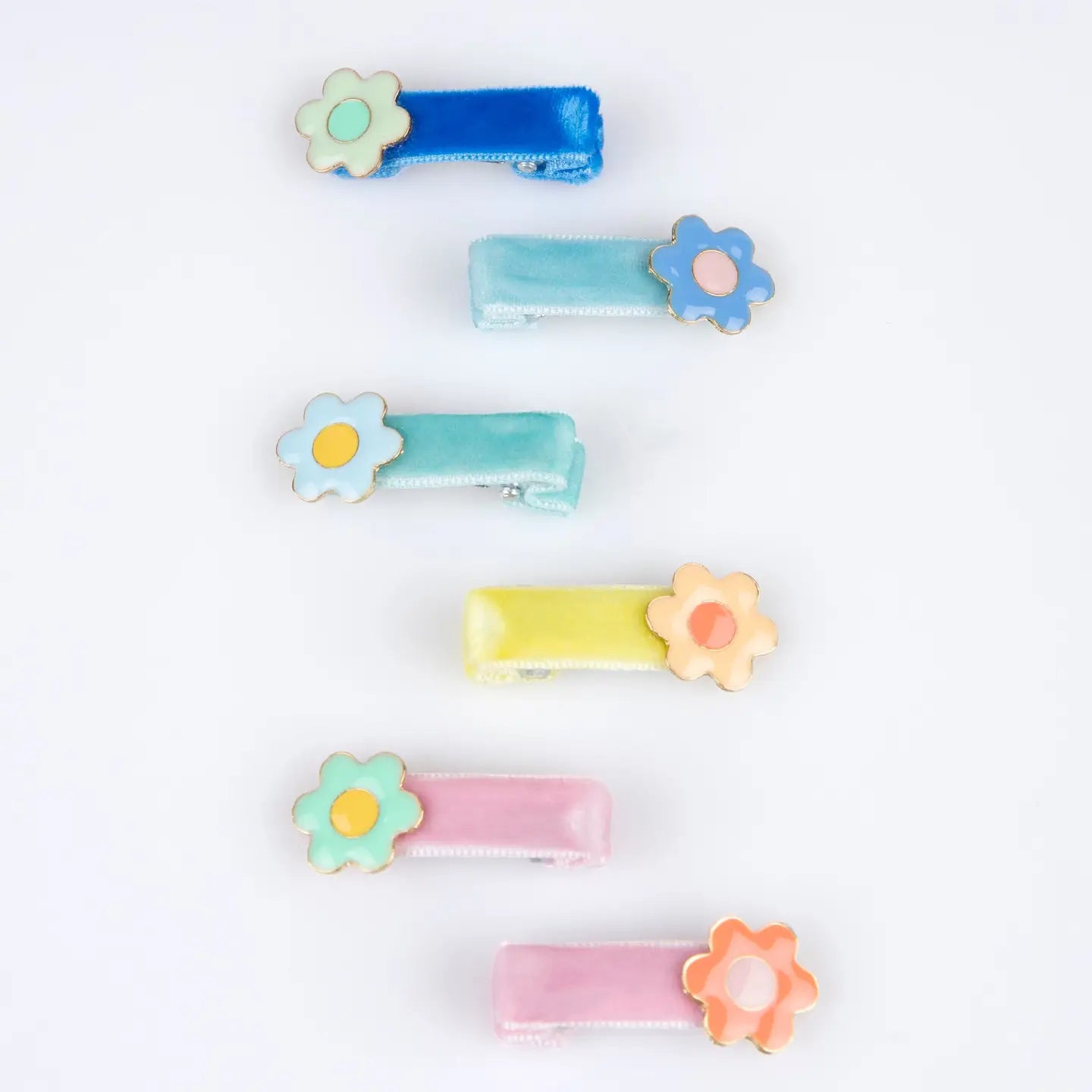 Enamel Daisy Hair Clips image 2