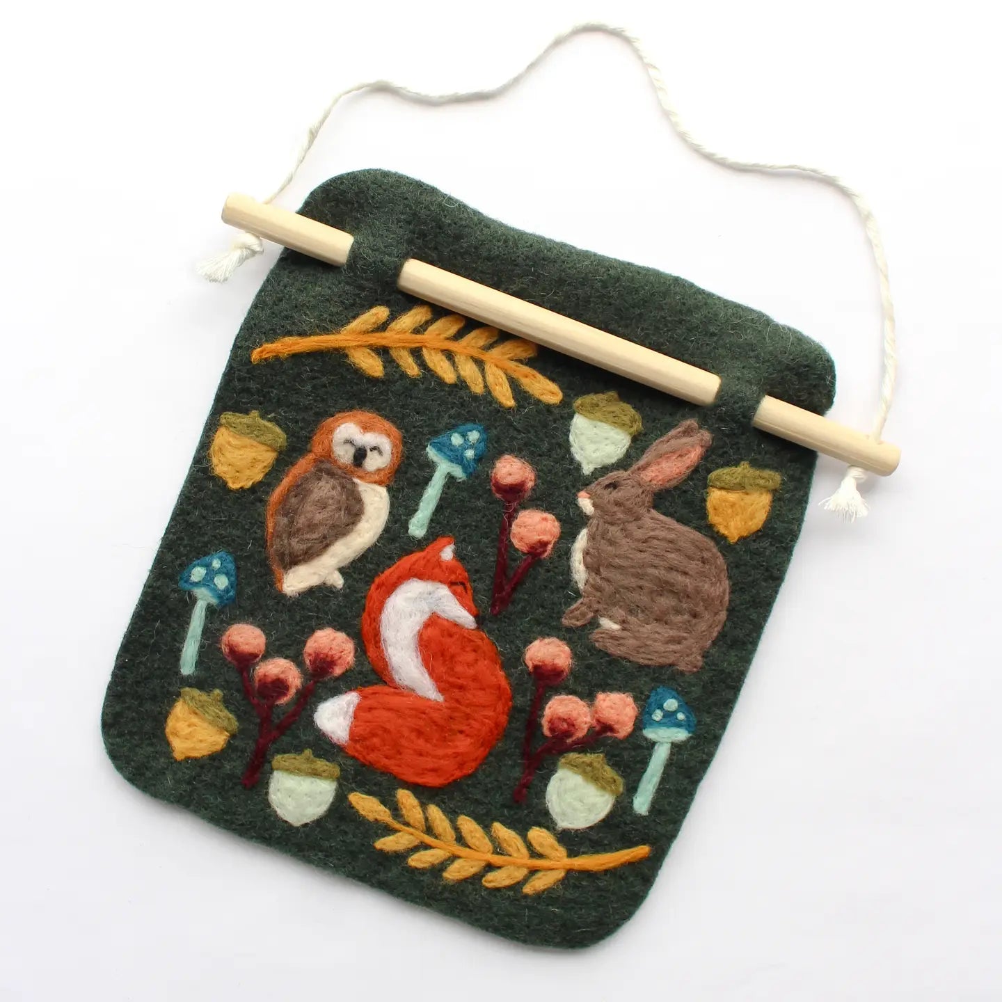 8"x8" Woodland Banner Felting Kit image 0