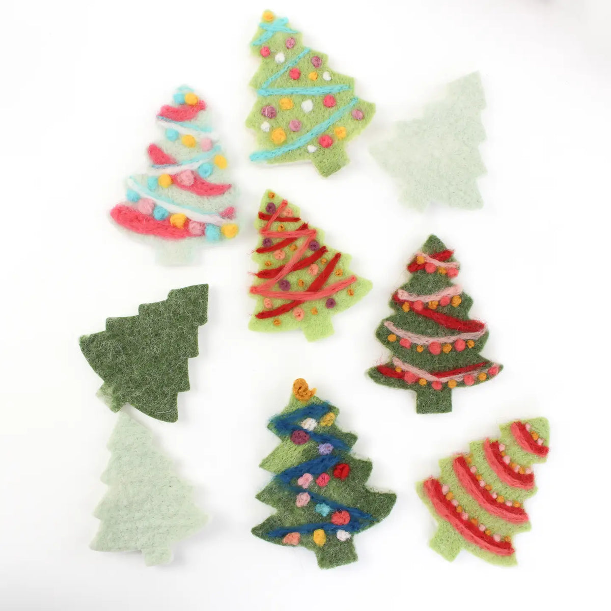 Christmas Tree Felting Craft Kit image 1